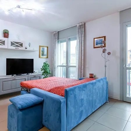 Balcony Apt Apartment Milan