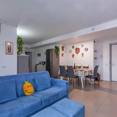 Balcony Apt Apartment